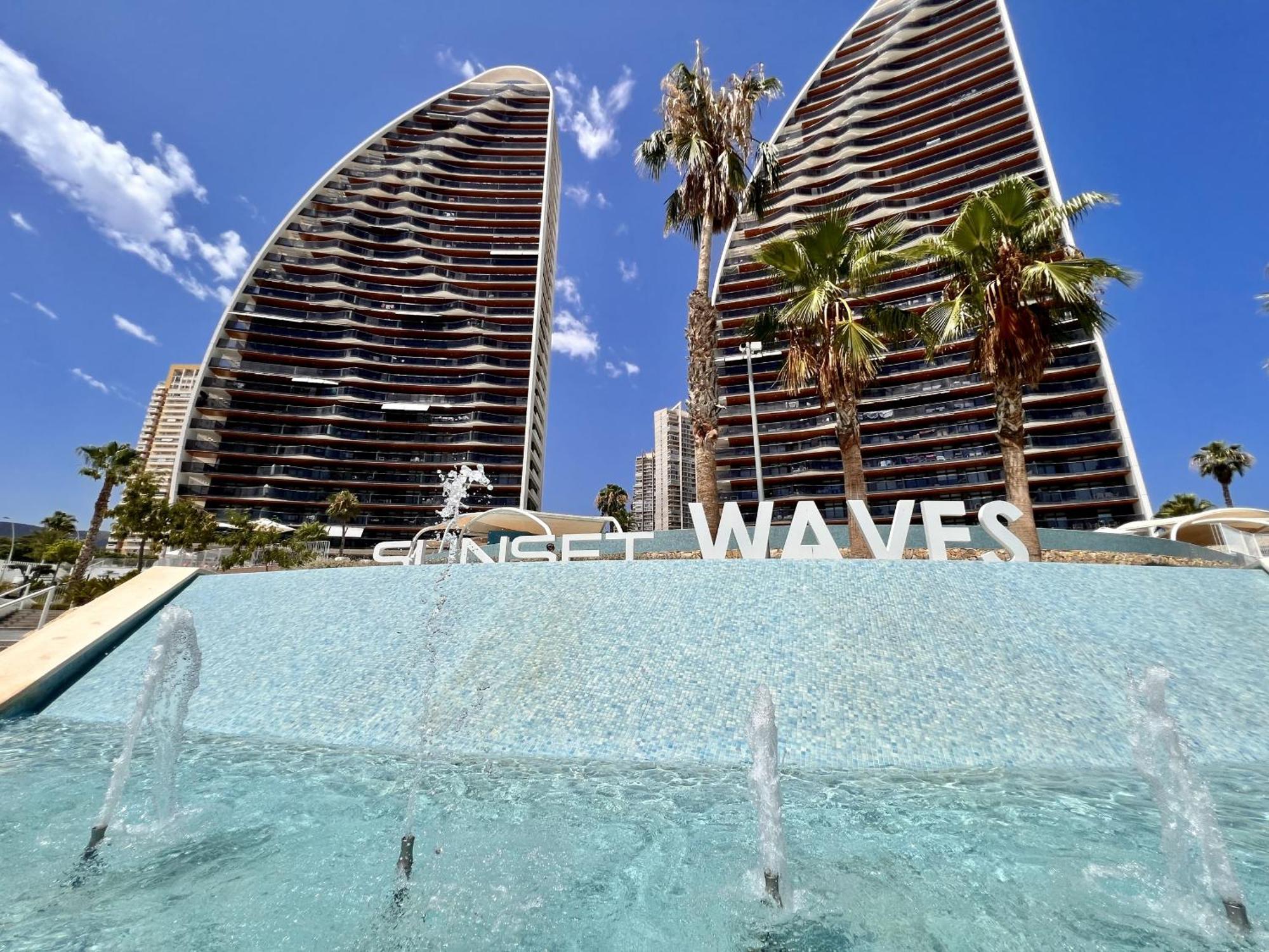 Sunset Waves 3 By United Renters Apartment Benidorm Bagian luar foto